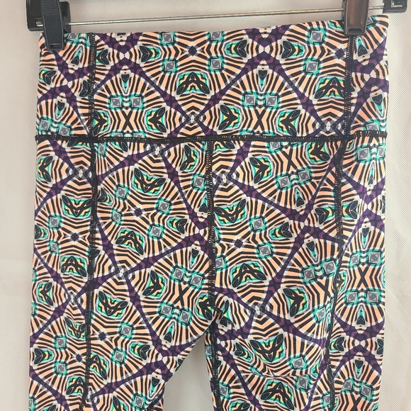Victoria's Secret VSX Sport (XS) Knockout Crop Leggings Orange, Purple, Green - Picture 5 of 8